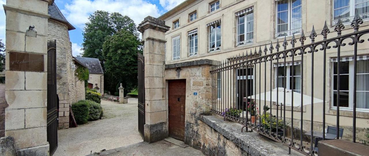 Bed and Breakfast Manoir De L'Echauguette Laignes Esterno foto