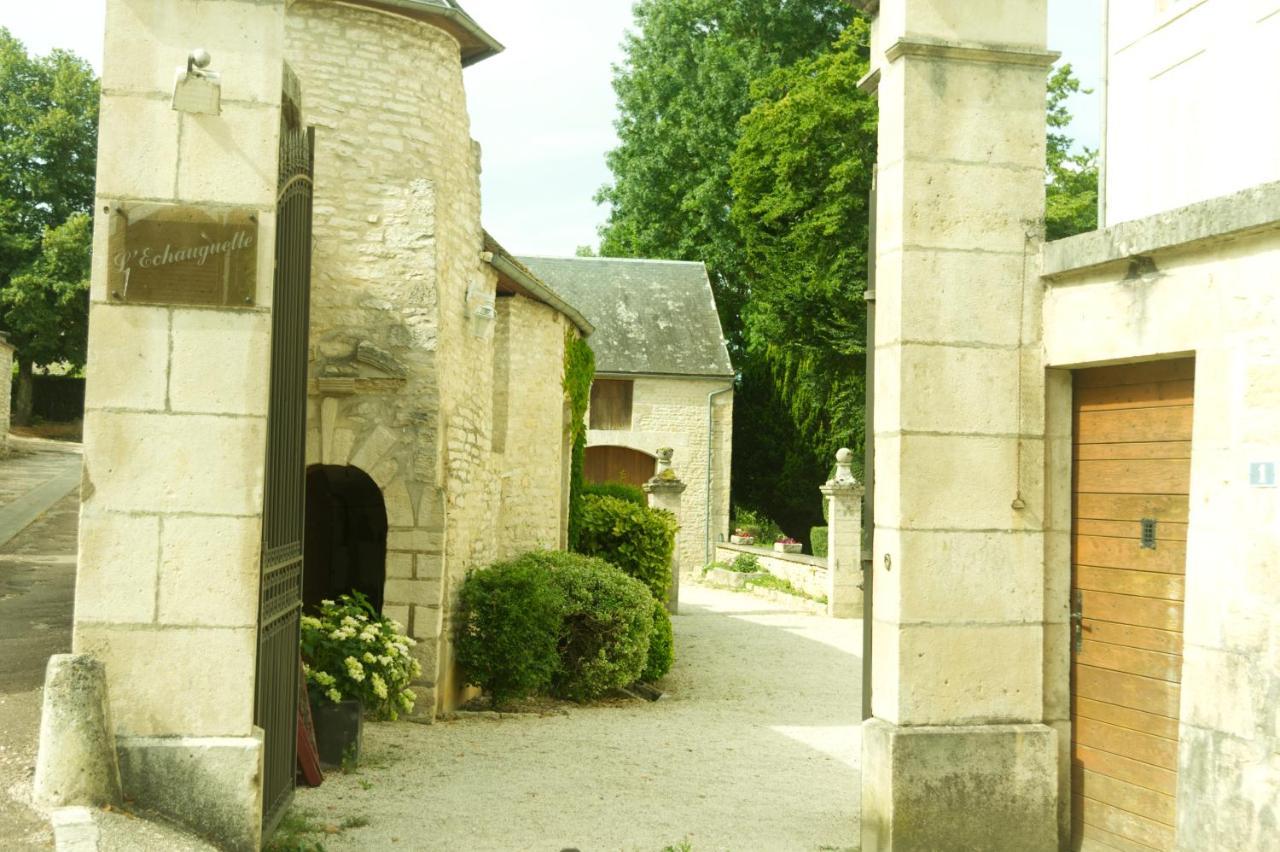 Bed and Breakfast Manoir De L'Echauguette Laignes Esterno foto
